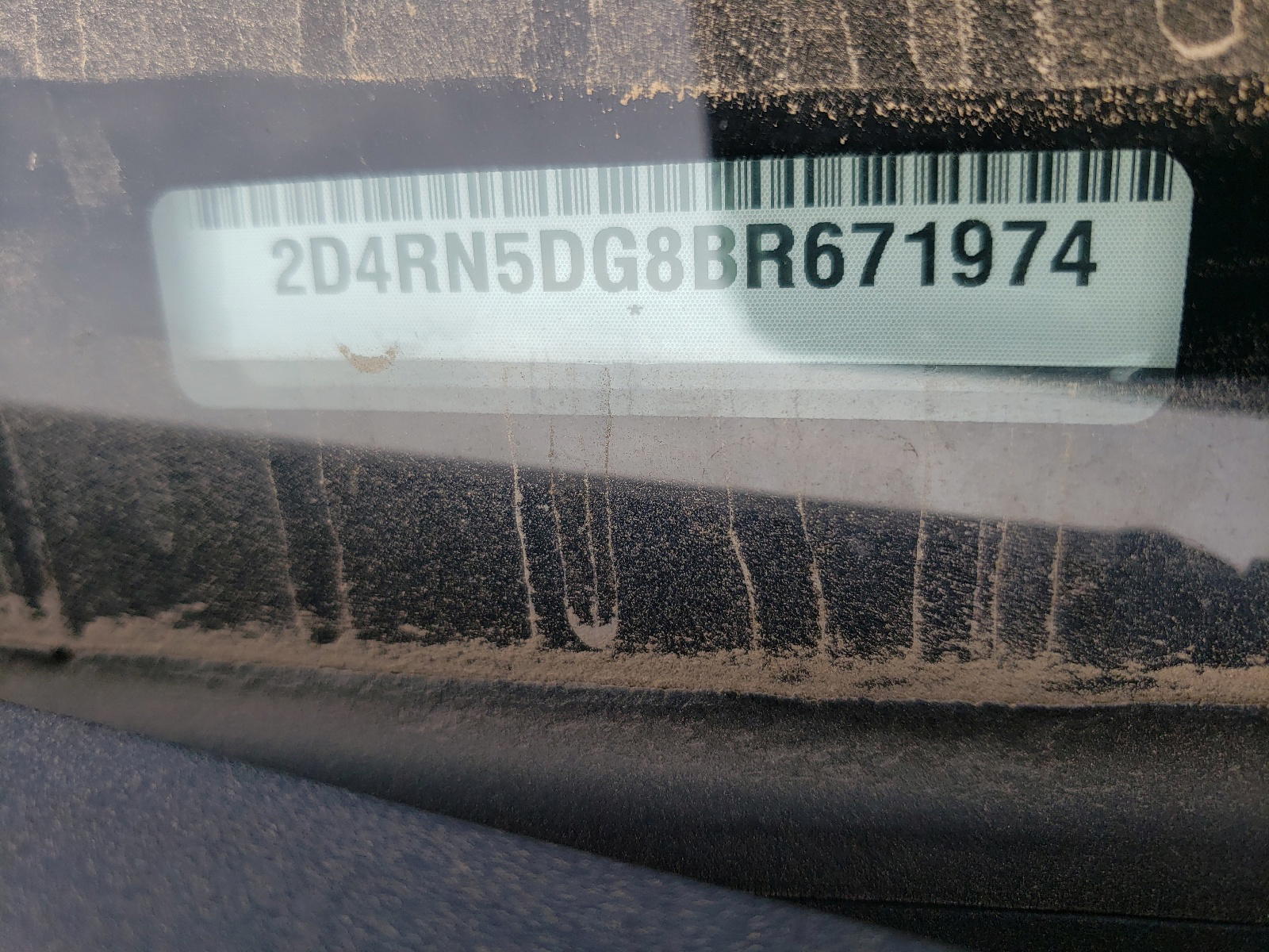 Photo 10 from auction – 2011 DODGE GRAND CARA with VIN 2D4RN5DG8BR671974