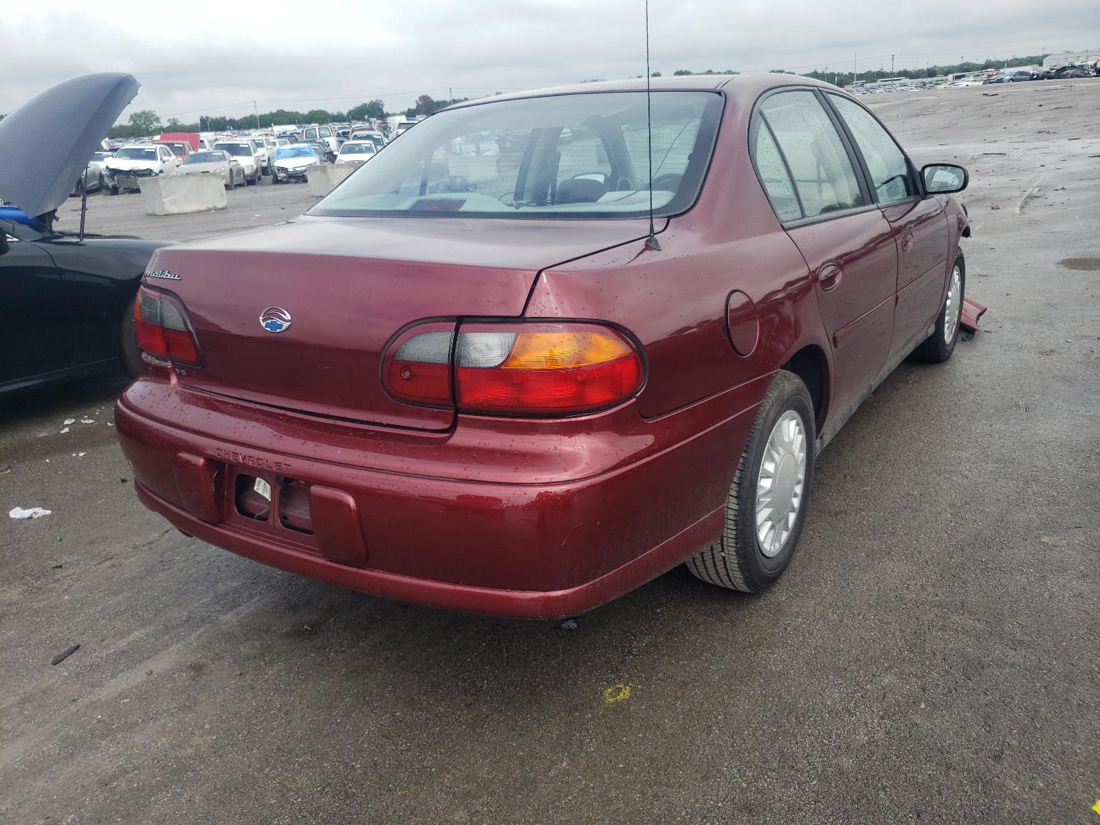 Photo 4 from auction – 2002 CHEVROLET MALIBU with VIN 1G1ND52J12M604190