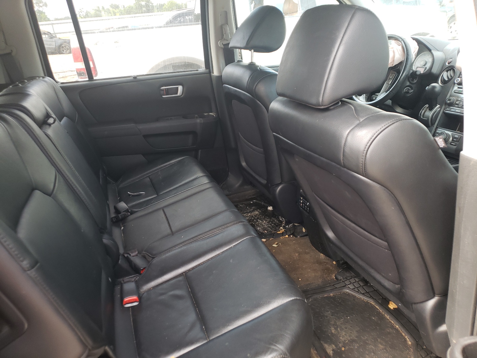 Photo 18 from auction – 2013 HONDA PILOT TOUR with VIN 5FNYF3H92DB037645