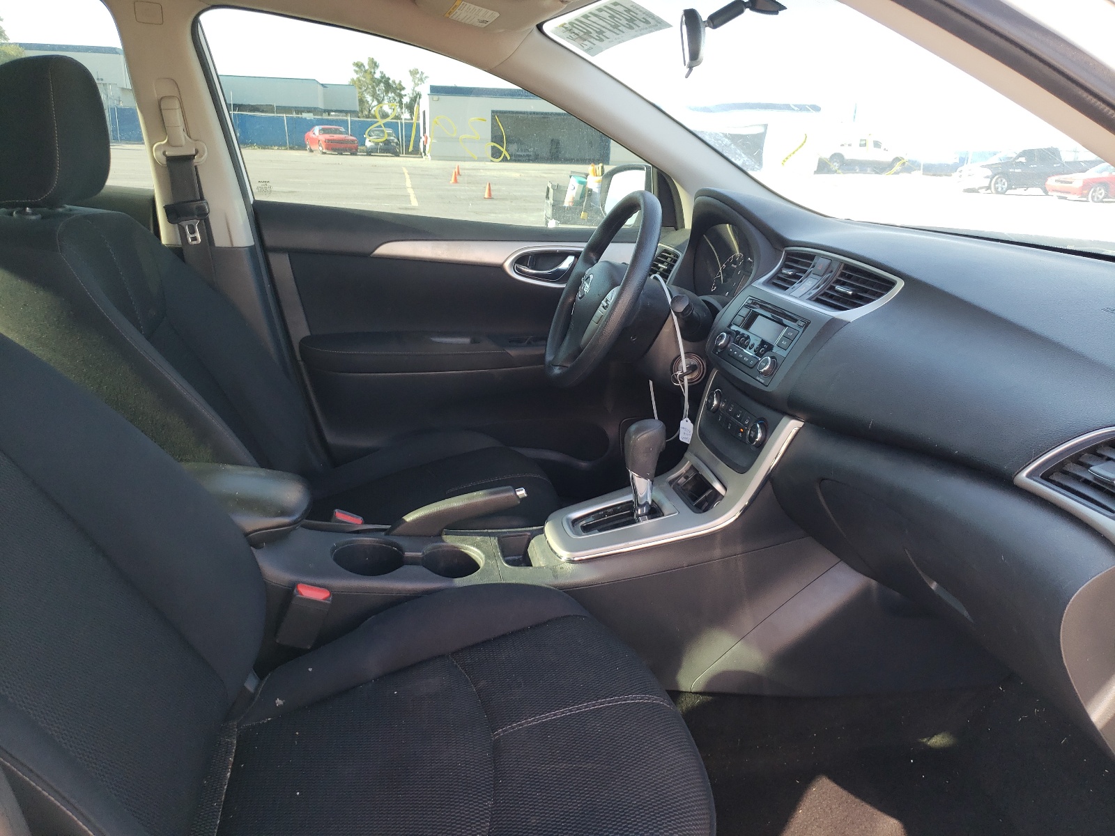 Photo 5 from auction – 2015 NISSAN SENTRA S with VIN 3N1AB7AP4FY334830
