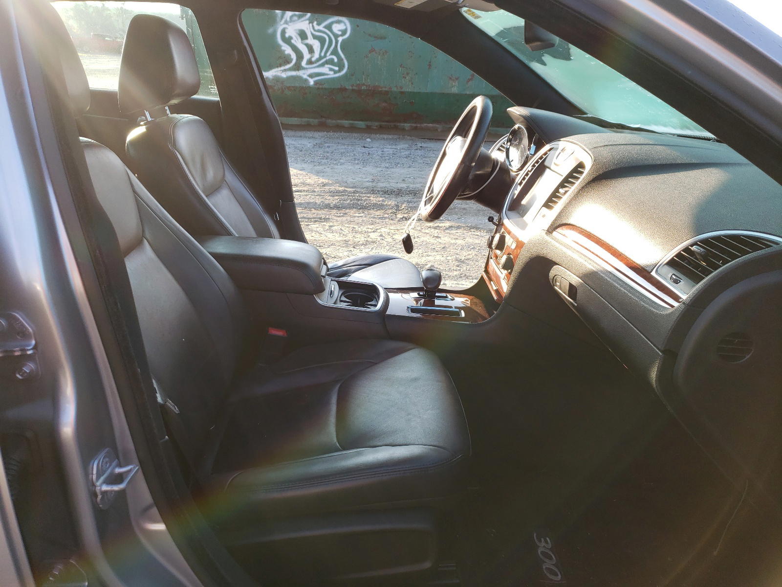 Photo 5 from auction – 2013 CHRYSLER 300 with VIN 2C3CCAAG3DH738967