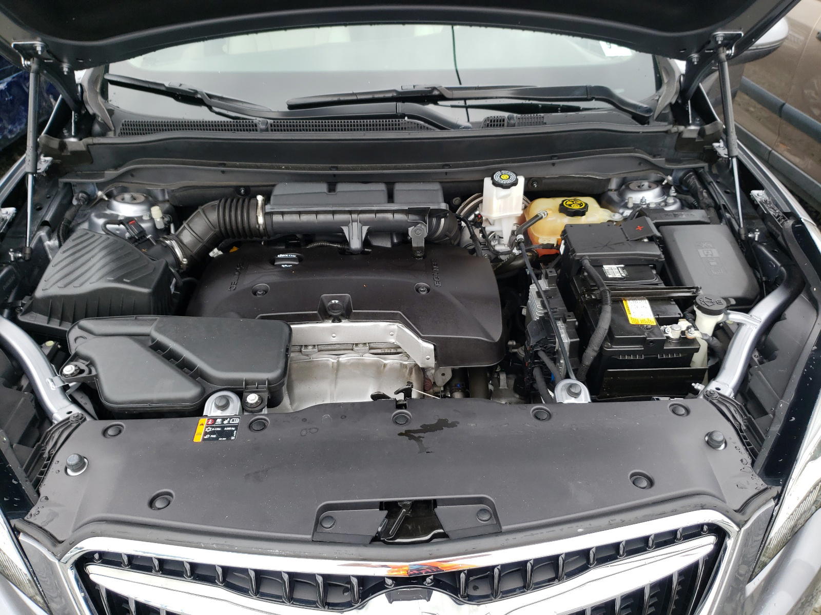 Photo 7 from auction – 2019 BUICK ENVISION P with VIN LRBFXBSA9KD008518