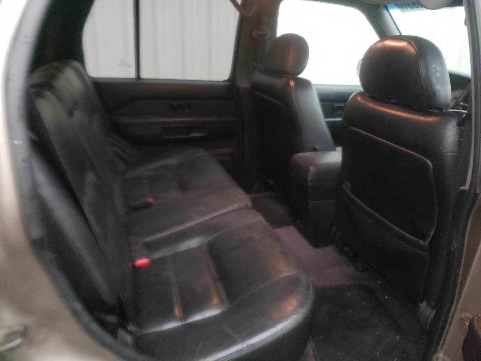 Photo 6 from auction – 2001 NISSAN PATHFINDER with VIN JN8DR09Y51W570367