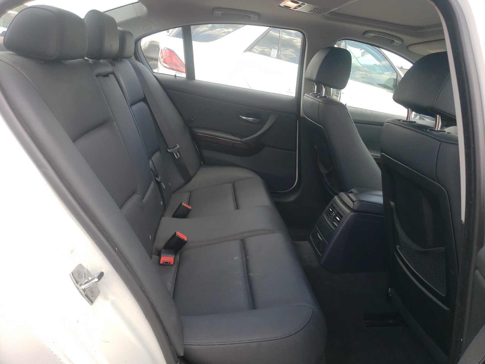 Photo 6 from auction – 2009 BMW 328 XI SUL with VIN WBAPK53589A511893