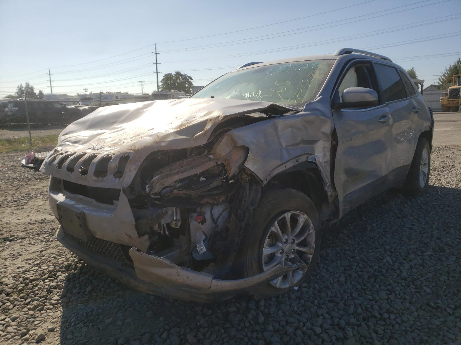 Photo 2 from auction – 2019 JEEP CHEROKEE with VIN 1C4PJMCBXKD453800