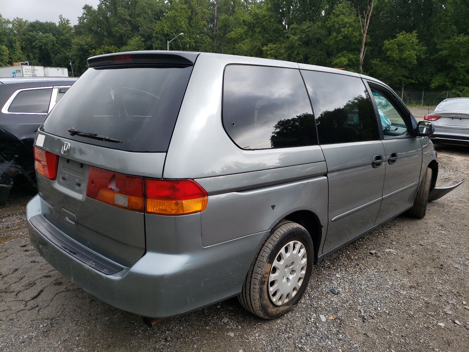 Photo 4 from auction – 2002 HONDA ODYSSEY LX with VIN 2HKRL18542H559948