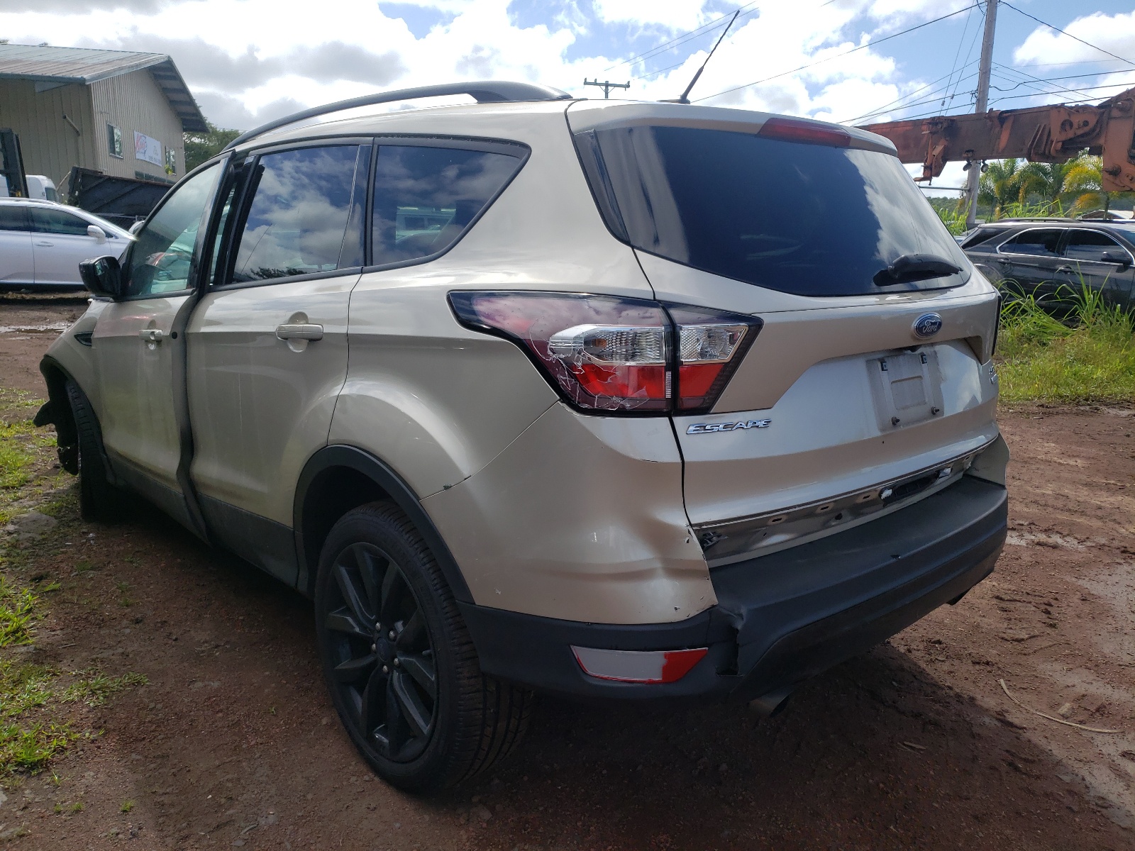 Photo 3 from auction – 2017 FORD ESCAPE SE with VIN 1FMCU0G91HUF08869