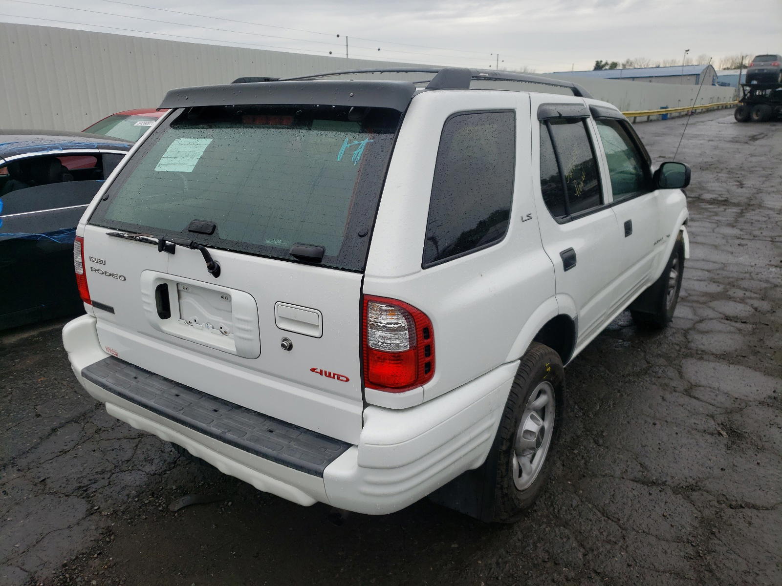 Photo 4 from auction – 2001 ISUZU RODEO S with VIN 4S2DM58W314353553
