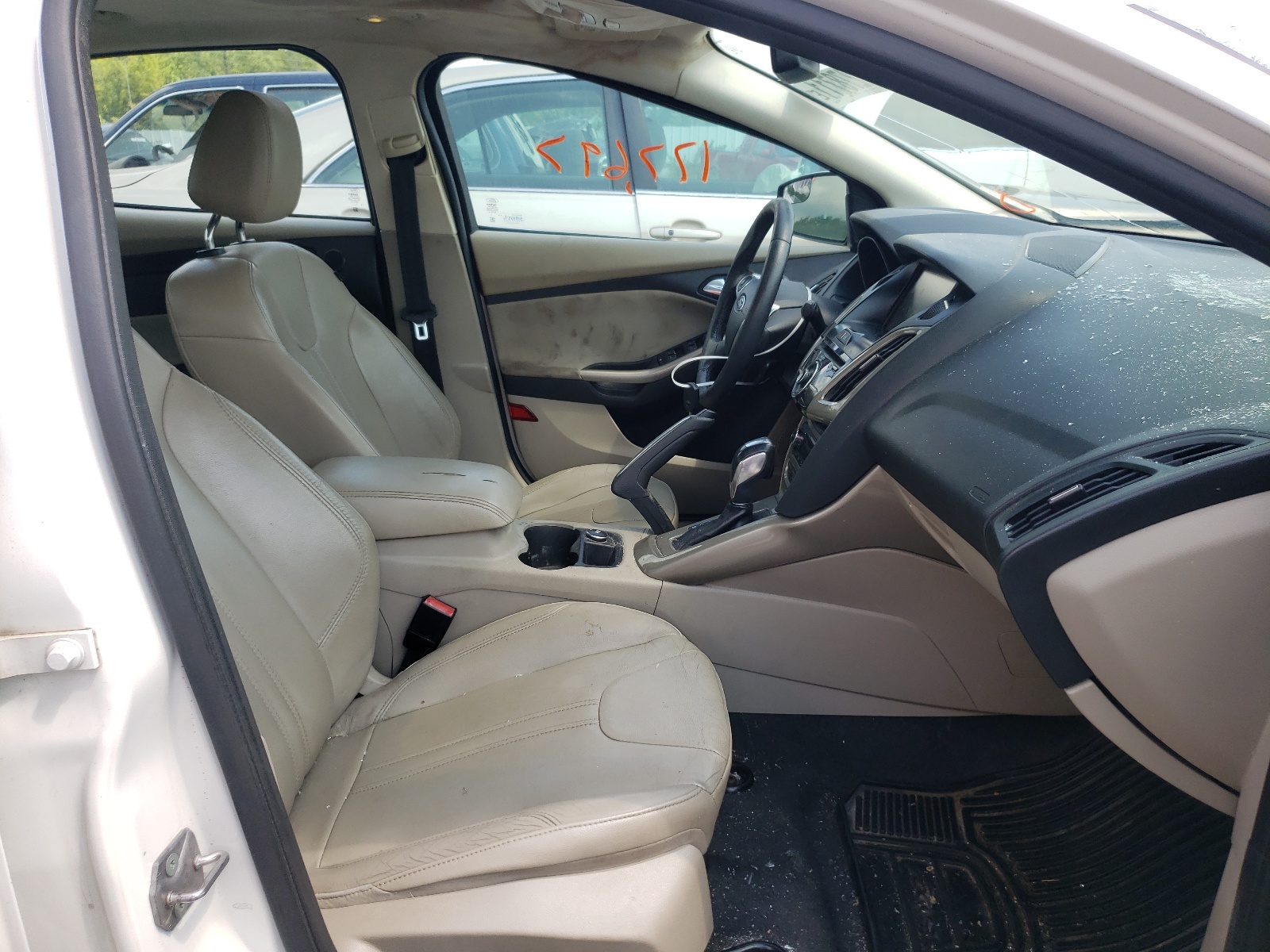 Zdjęcie 5 z aukcji – 2012 FORD FOCUS SEL z VIN 1FAHP3H22CL278011