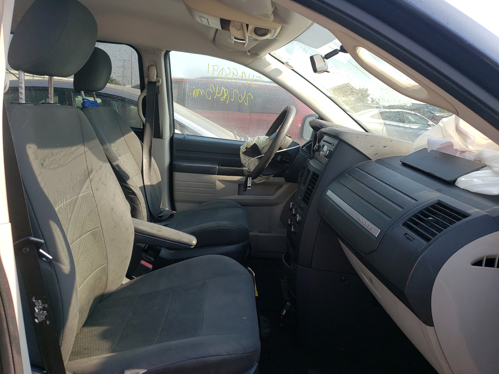 Photo 5 from auction – 2008 DODGE GRAND CARA with VIN 1D8HN44H28B146168