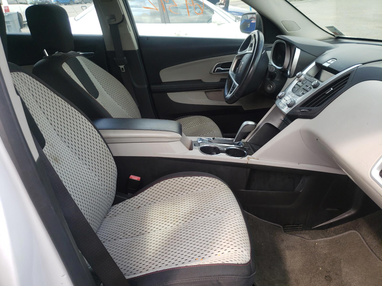 Photo 5 from auction – 2011 CHEVROLET EQUINOX LS with VIN 2CNALBEC3B6247626