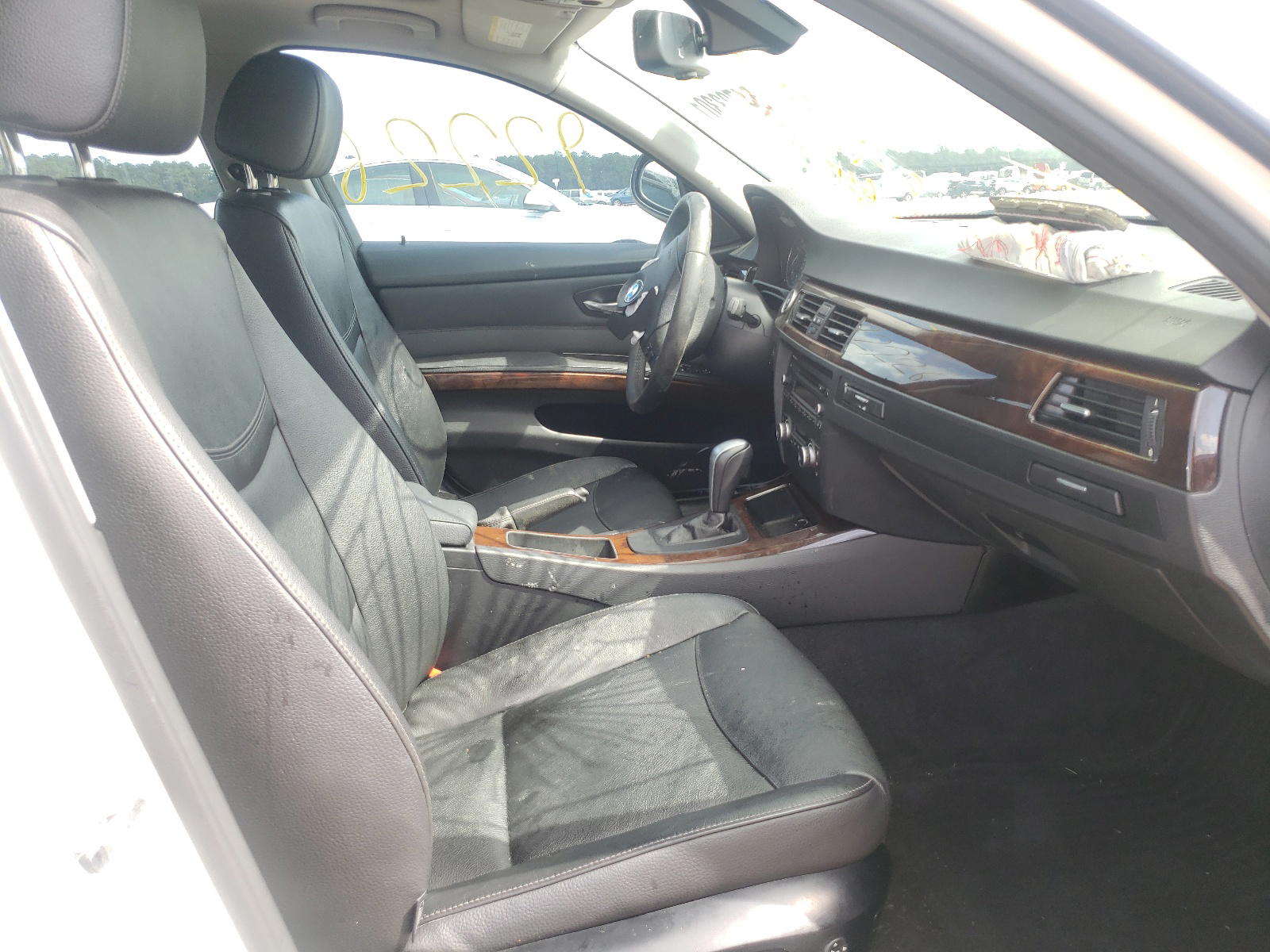 Photo 5 from auction – 2011 BMW 328 I with VIN WBAPH7G55BNN06296