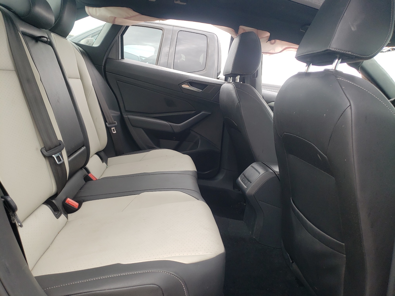 Photo 6 from auction – 2019 VOLKSWAGEN JETTA S with VIN 3VWCB7BU9KM270776