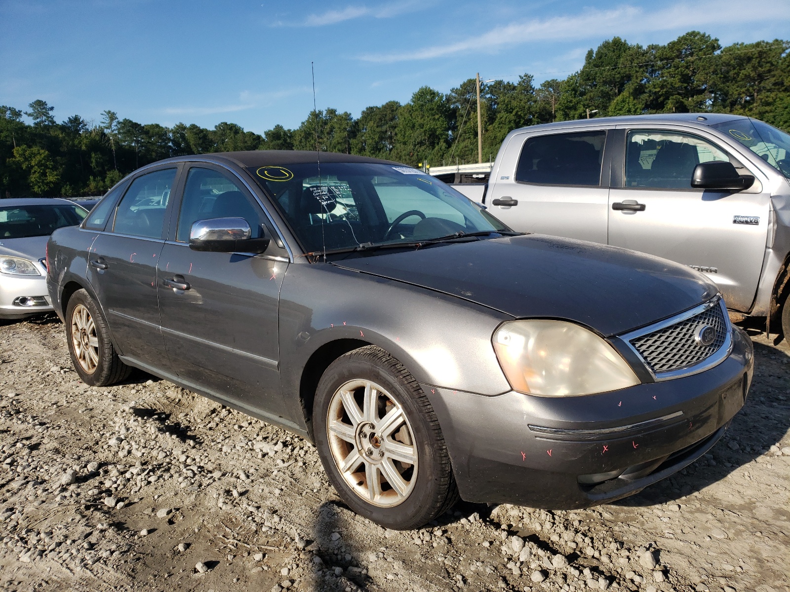 FORD FIVE HUNDR 2005 with VIN 1FAFP25185G131300 - Photo from auction