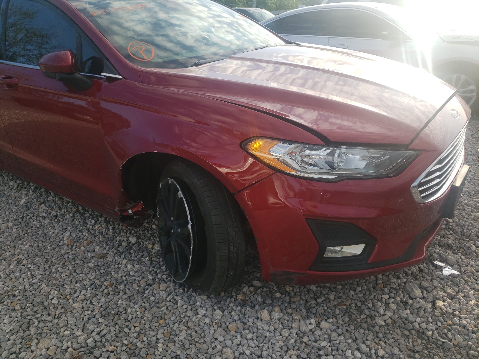 Photo 9 from auction – 2019 FORD FUSION SE with VIN 3FA6P0HD4KR172439