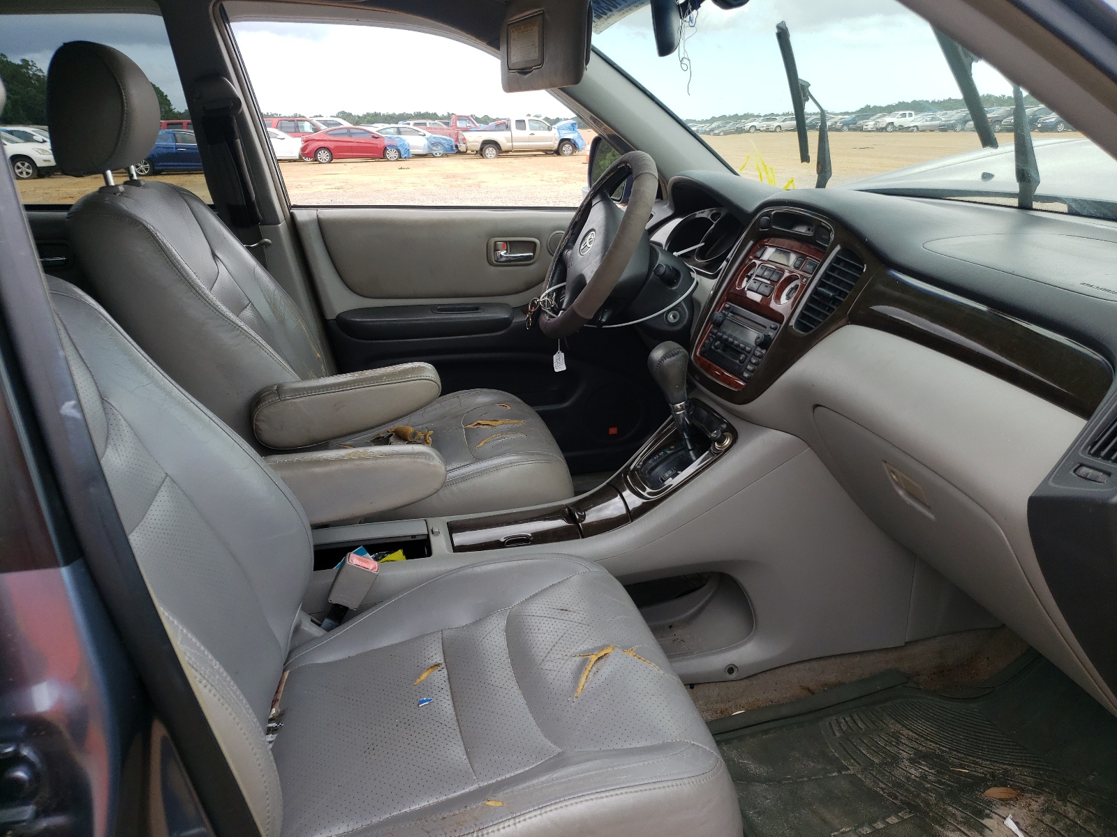 Фото 5 с аукциона – 2002 TOYOTA HIGHLANDER с VIN JTEHF21A920085357