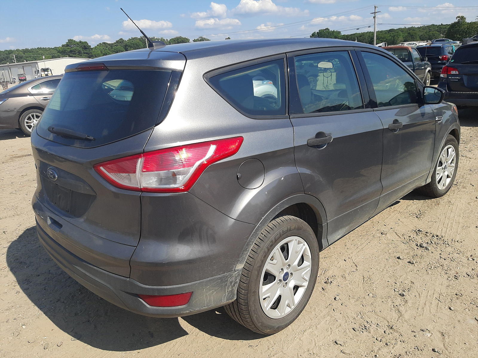 Photo 4 from auction – 2014 FORD ESCAPE S with VIN 1FMCU0F75EUC66521