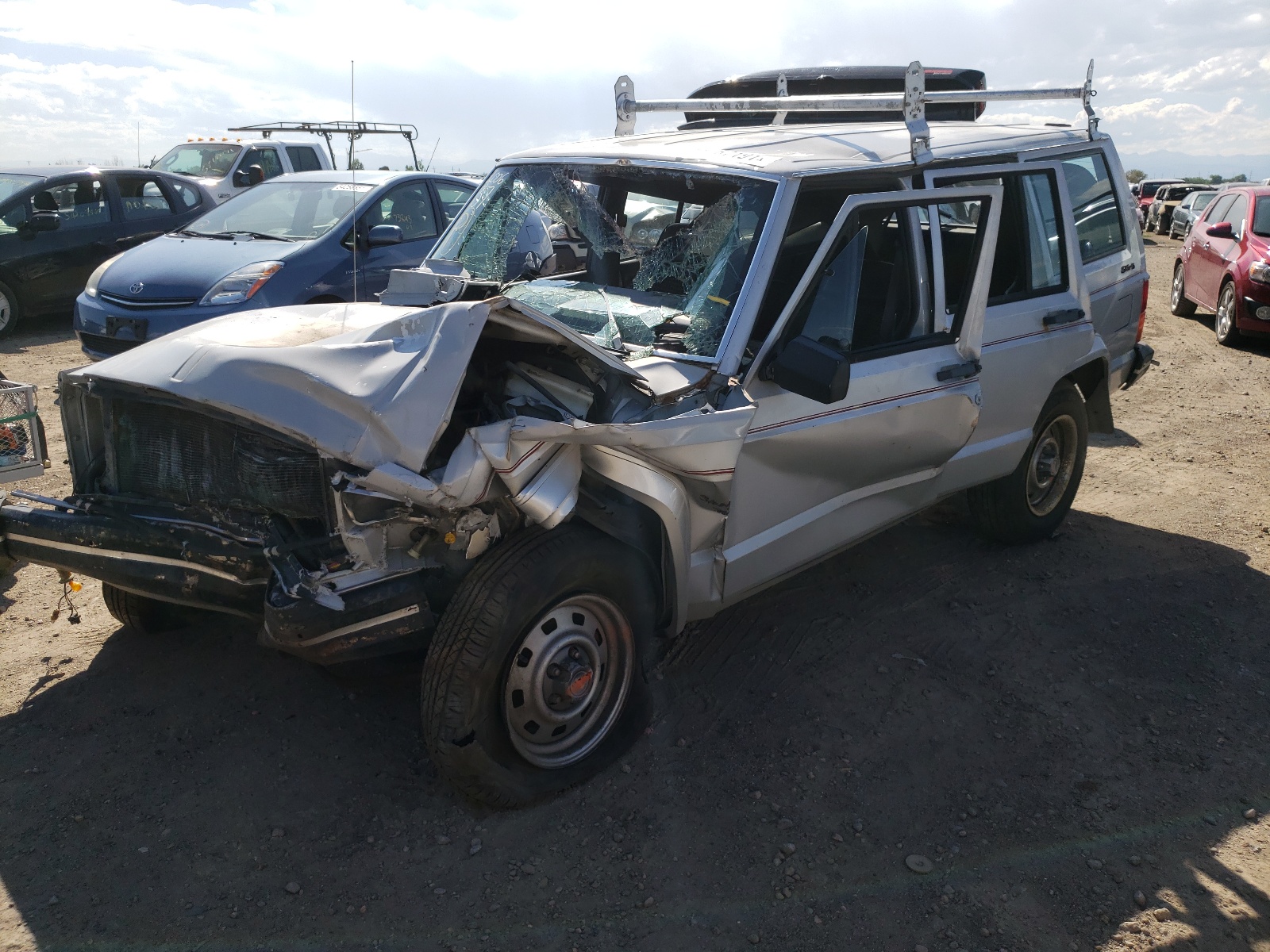 Photo 2 from auction – 1987 JEEP CHEROKEE P with VIN 1JCMR7820HT180241