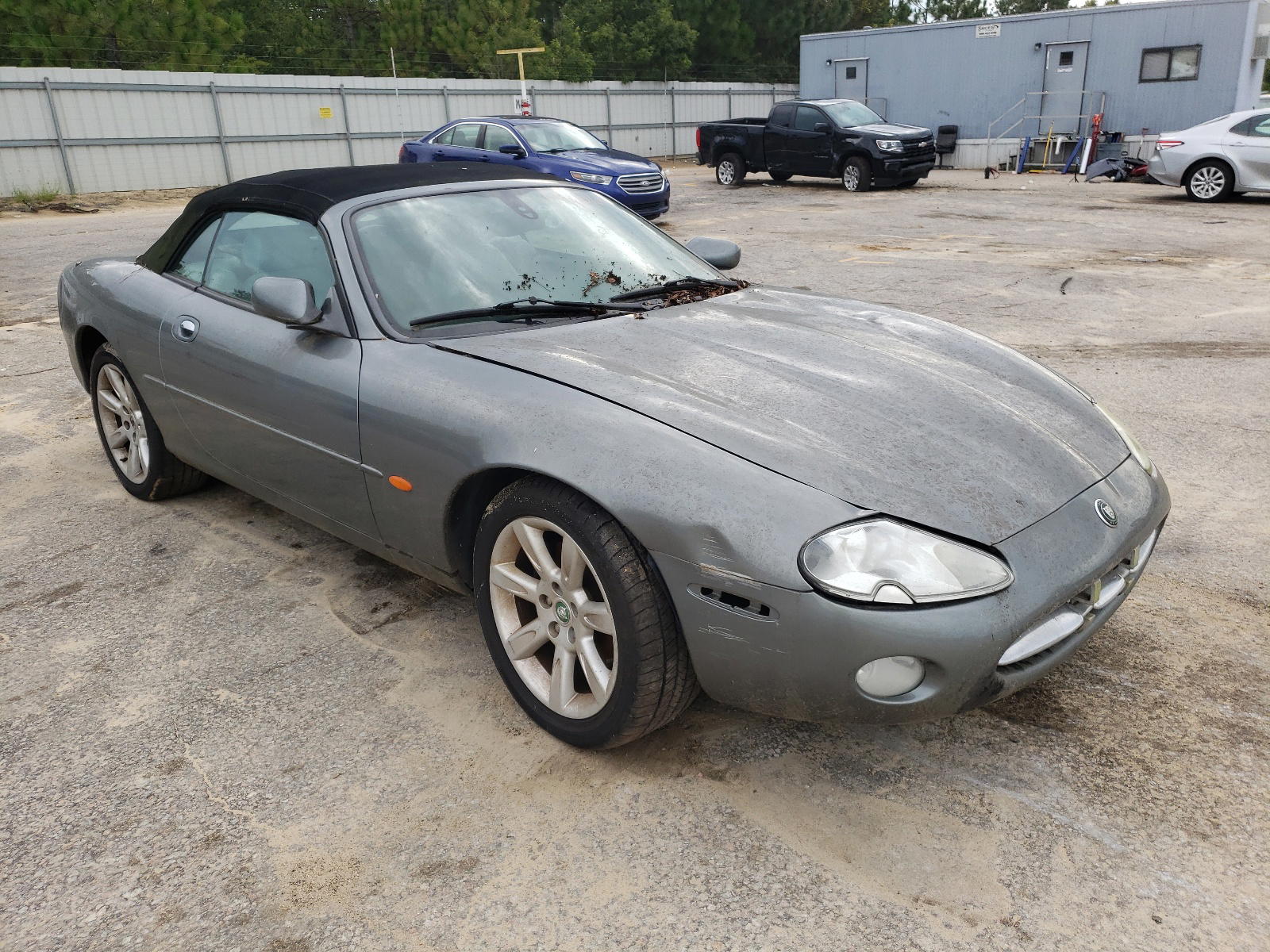 Photo 9 from auction – 2003 JAGUAR XK8 with VIN SAJDA42C432A35764
