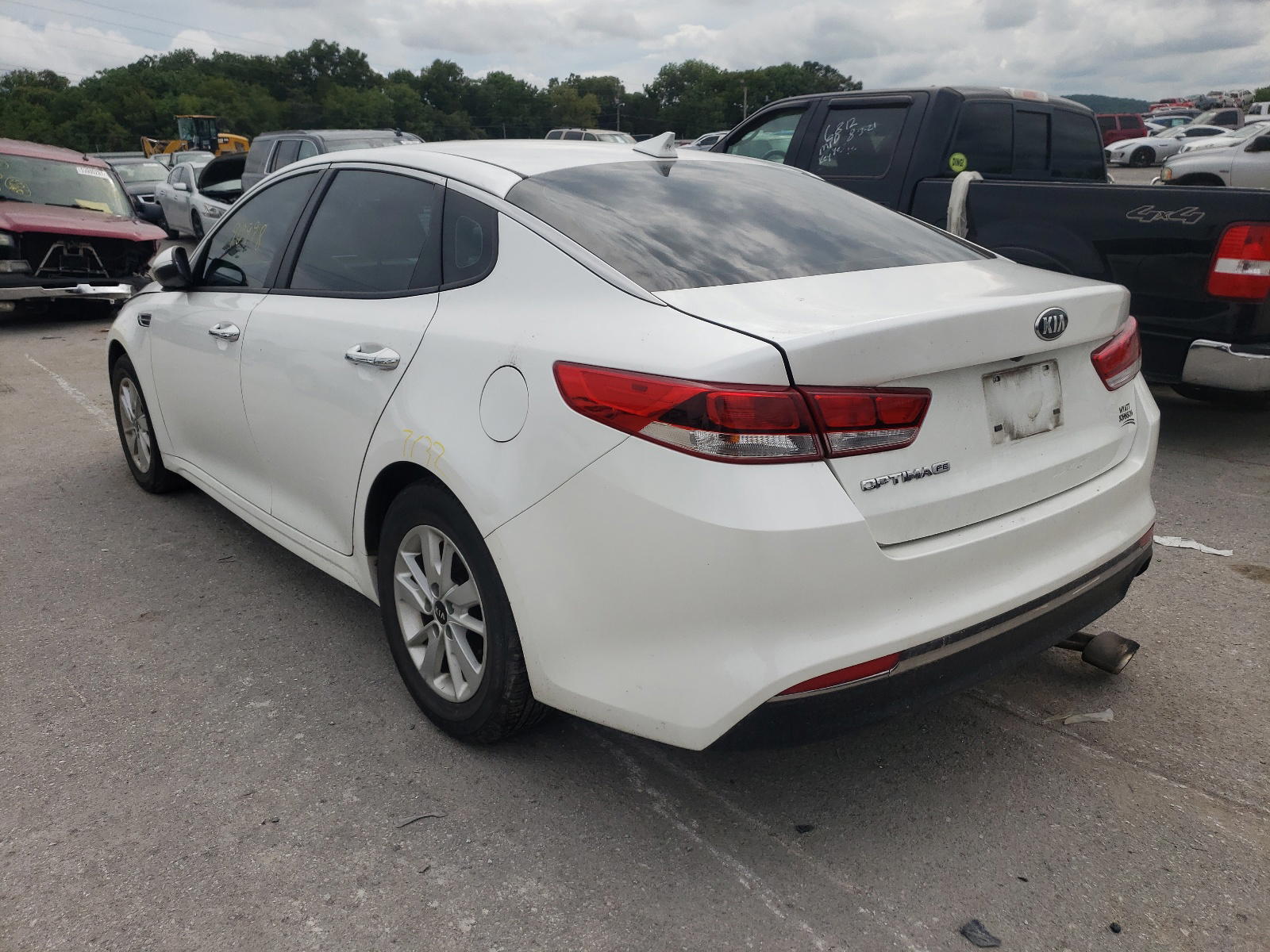 Photo 3 from auction – 2017 KIA OPTIMA LX with VIN KNAGT4L34H5162745