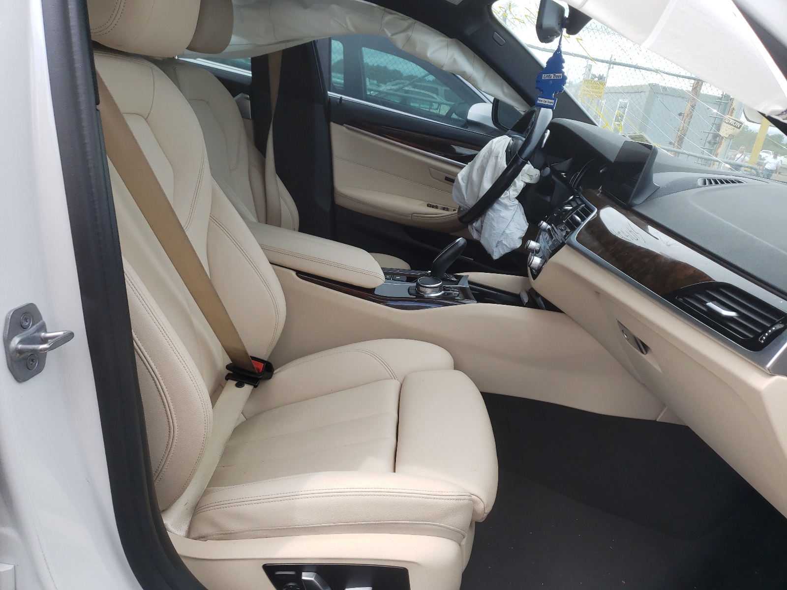 Photo 5 from auction – 2017 BMW 530 XI with VIN WBAJA7C38HG903755