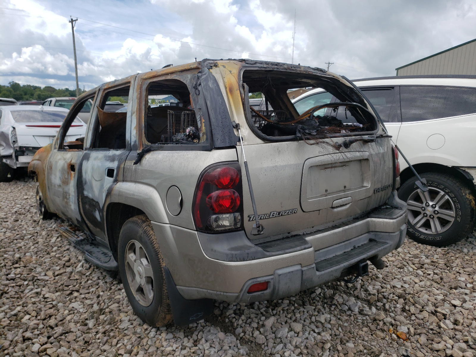Photo 3 from auction – 2002 CHEVROLET TRAILBLAZE with VIN 1GNDT13S222473098