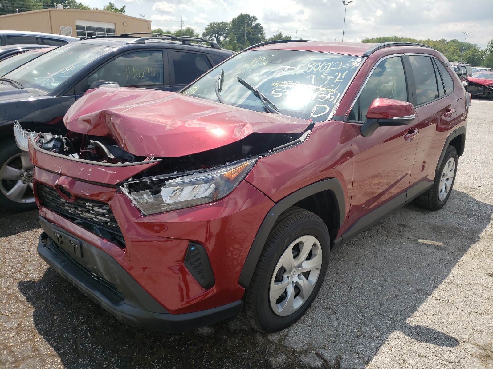 Photo 2 from auction – 2021 TOYOTA RAV4 LE with VIN 2T3G1RFV6MC142214
