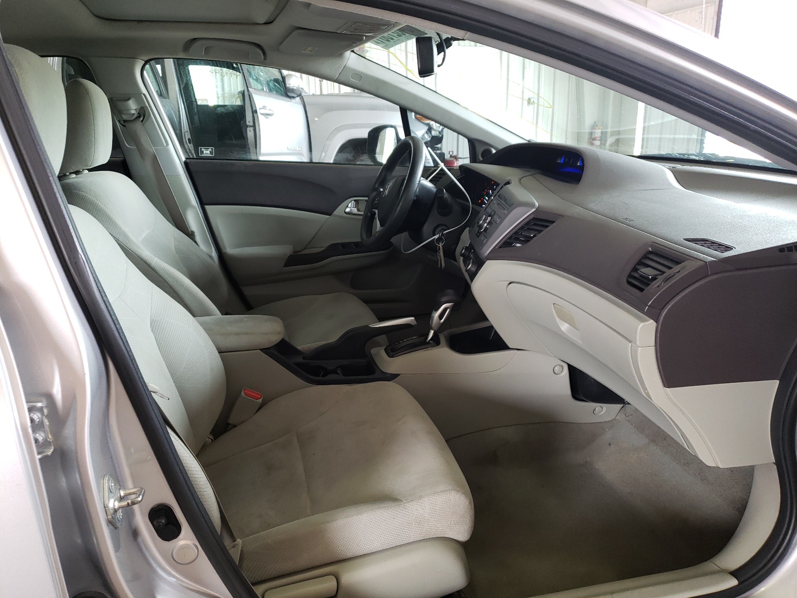 Foto 5 de la subasta – 2012 HONDA CIVIC EX con VIN 2HGFB2F81CH318501