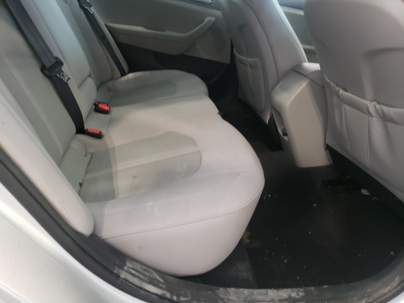 Photo 6 from auction – 2015 HYUNDAI SONATA SE with VIN 5NPE24AF1FH204974