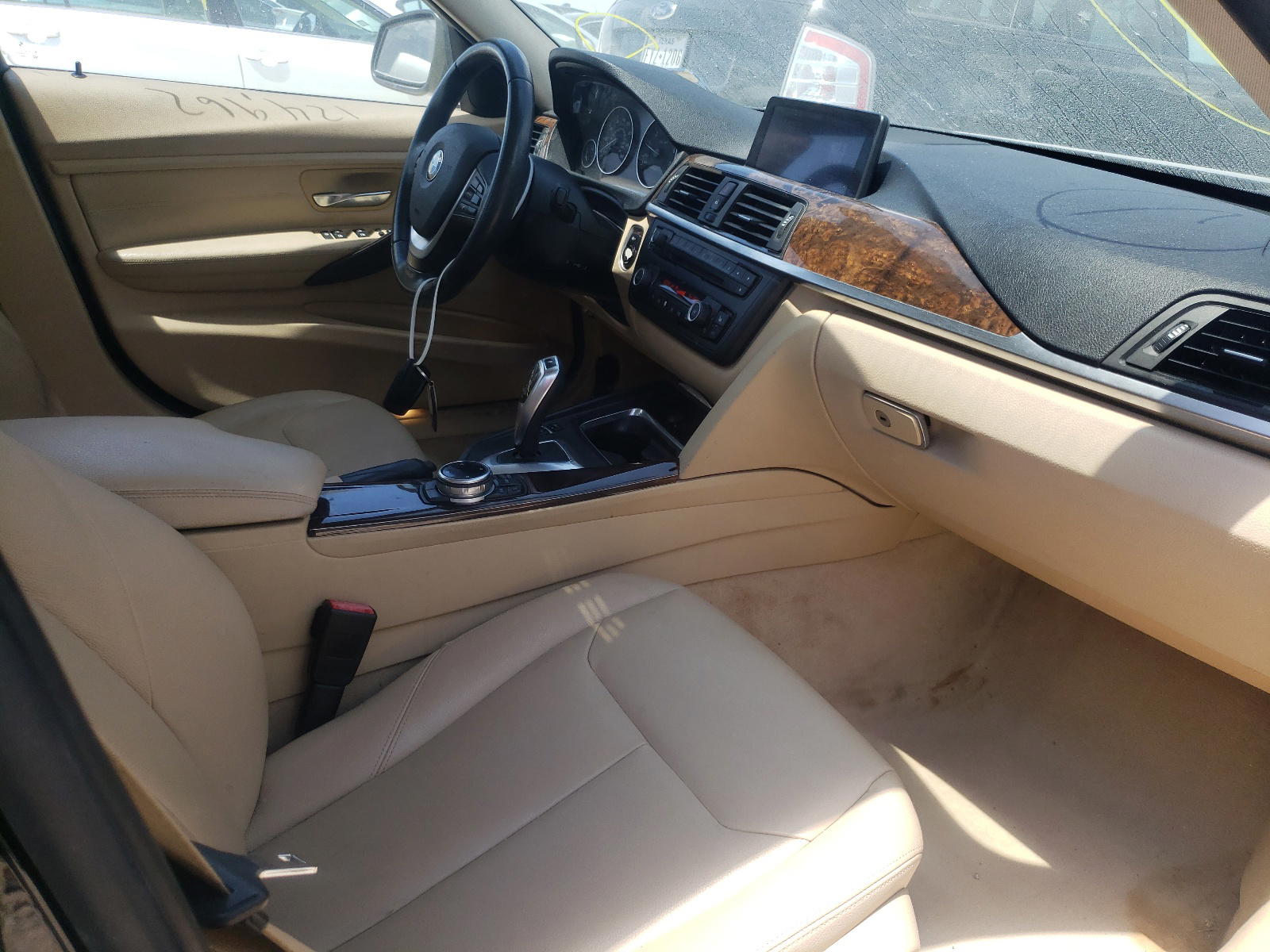 Photo 5 from auction – 2014 BMW 328 I with VIN WBA3A5C59EP601692