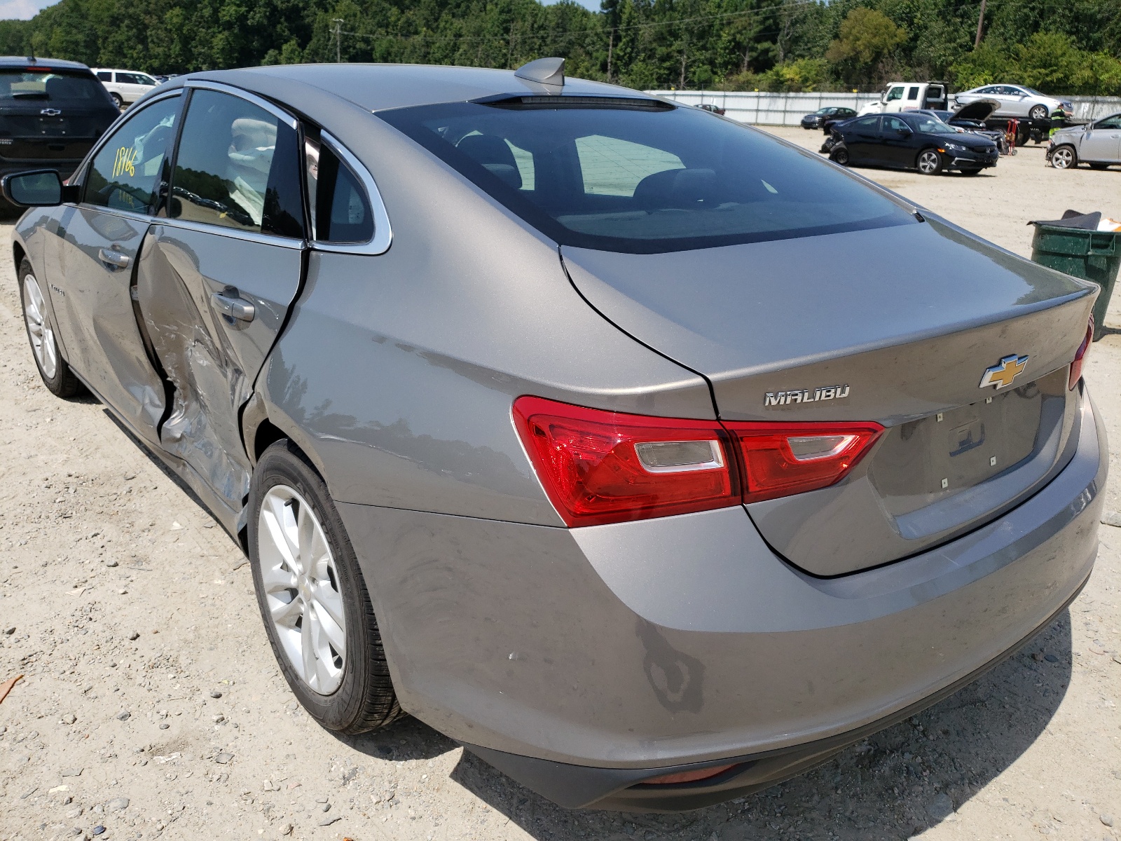 Photo 3 from auction – 2018 CHEVROLET MALIBU LT with VIN 1G1ZD5ST7JF101480