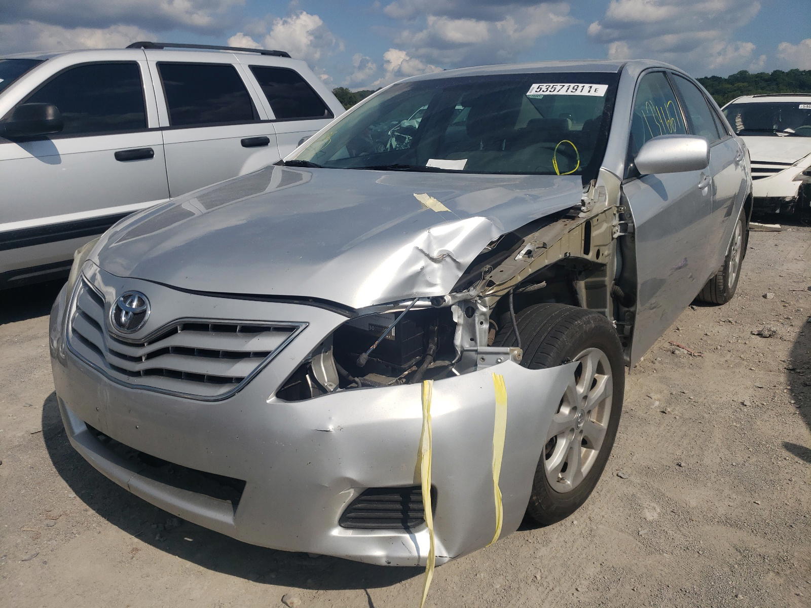 Photo 2 from auction – 2011 TOYOTA CAMRY BASE with VIN 4T4BF3EKXBR129167