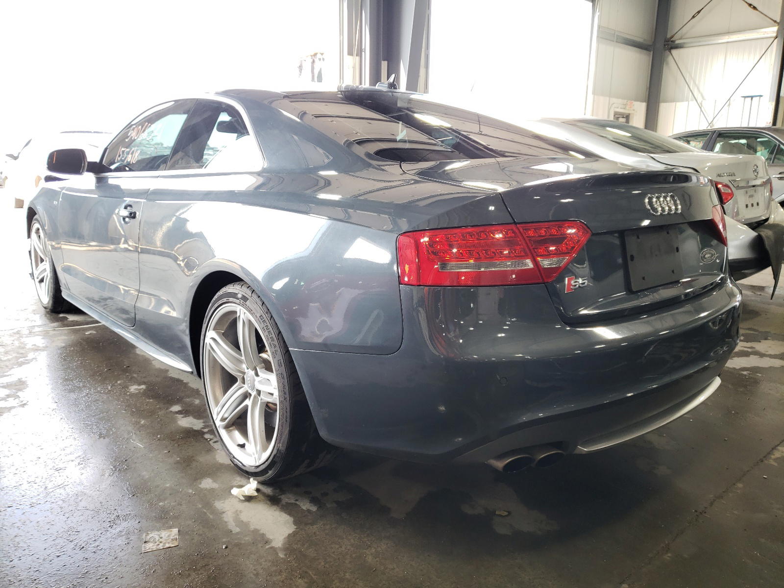 Photo 3 from auction – 2010 AUDI S5 PREMIUM with VIN WAUCVAFR5AA044384