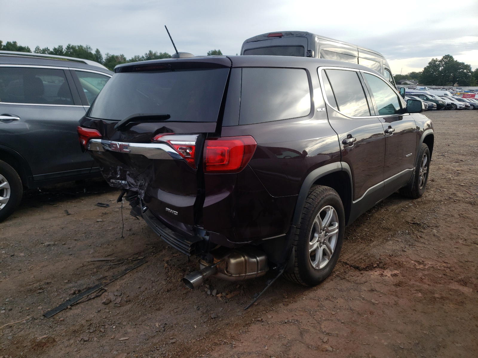 Photo 4 from auction – 2018 GMC ACADIA SLE with VIN 1GKKNRLS2JZ183382