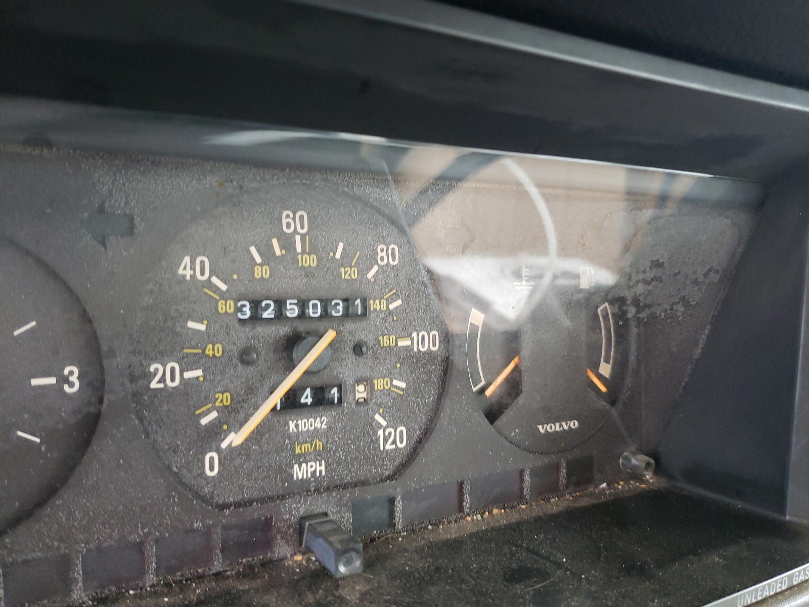 Photo 8 from auction – 1990 VOLVO 240 BASE with VIN YV1AA8846L1426274