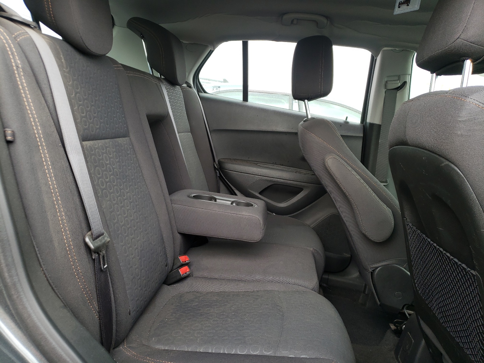 Photo 6 from auction – 2020 CHEVROLET TRAX LS with VIN 3GNCJKSBXLL184270