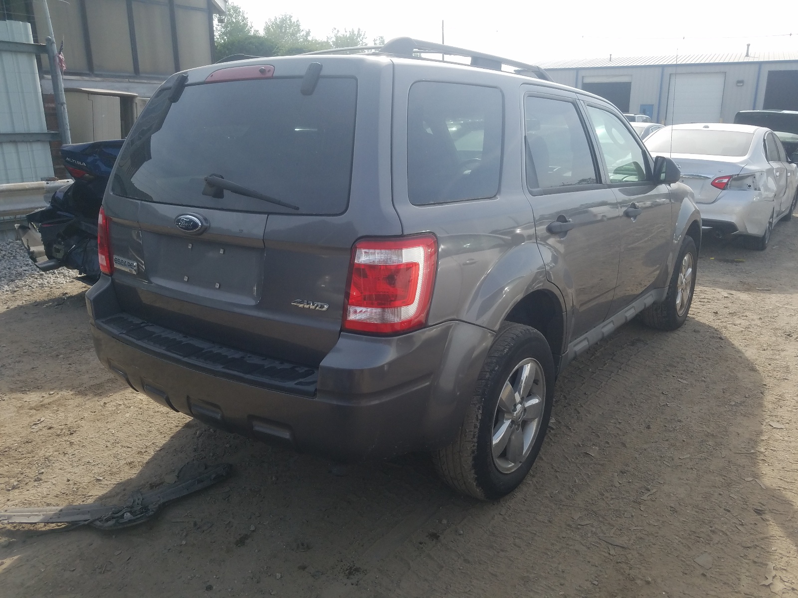 Photo 4 from auction – 2009 FORD ESCAPE XLT with VIN 1FMCU93G49KB94592