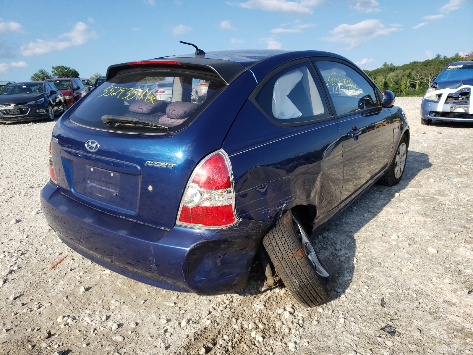 Photo 4 from auction – 2010 HYUNDAI ACCENT BLU with VIN KMHCM3AC4AU157032
