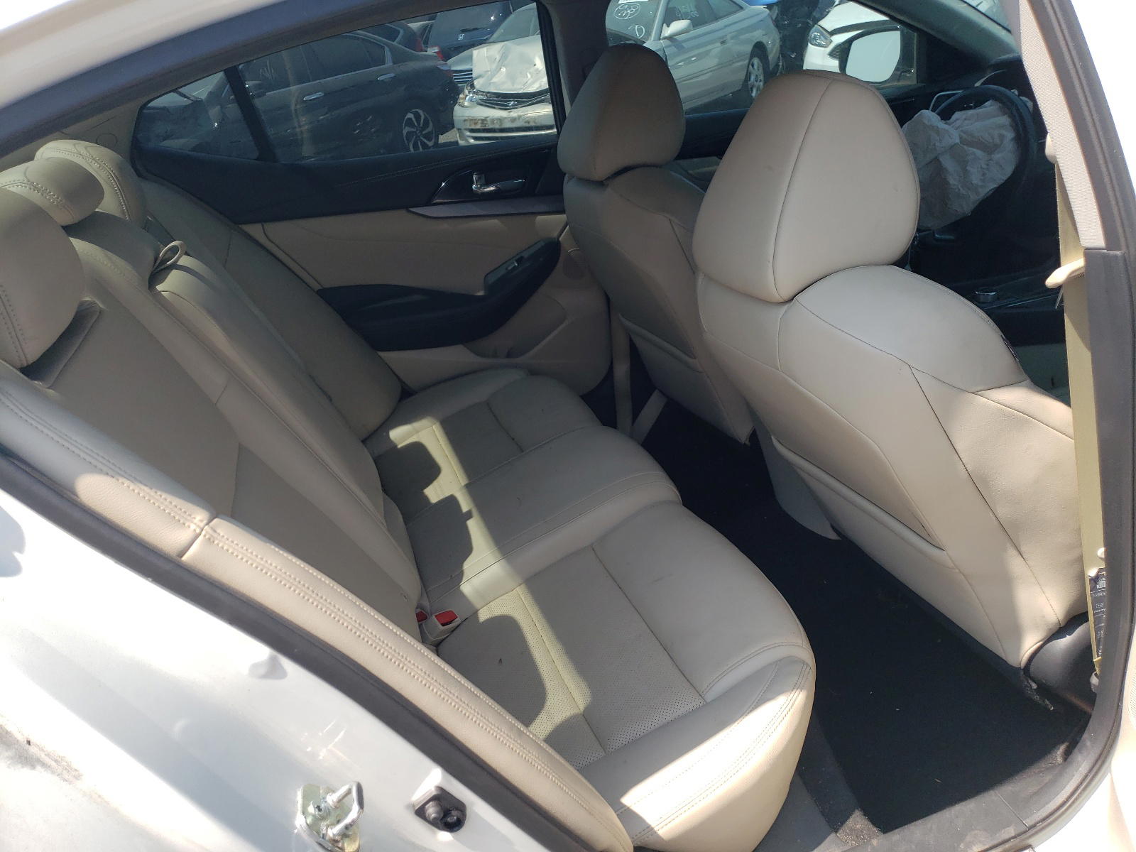 Photo 6 from auction – 2016 NISSAN MAXIMA 3.5 with VIN 1N4AA6AP1GC384949