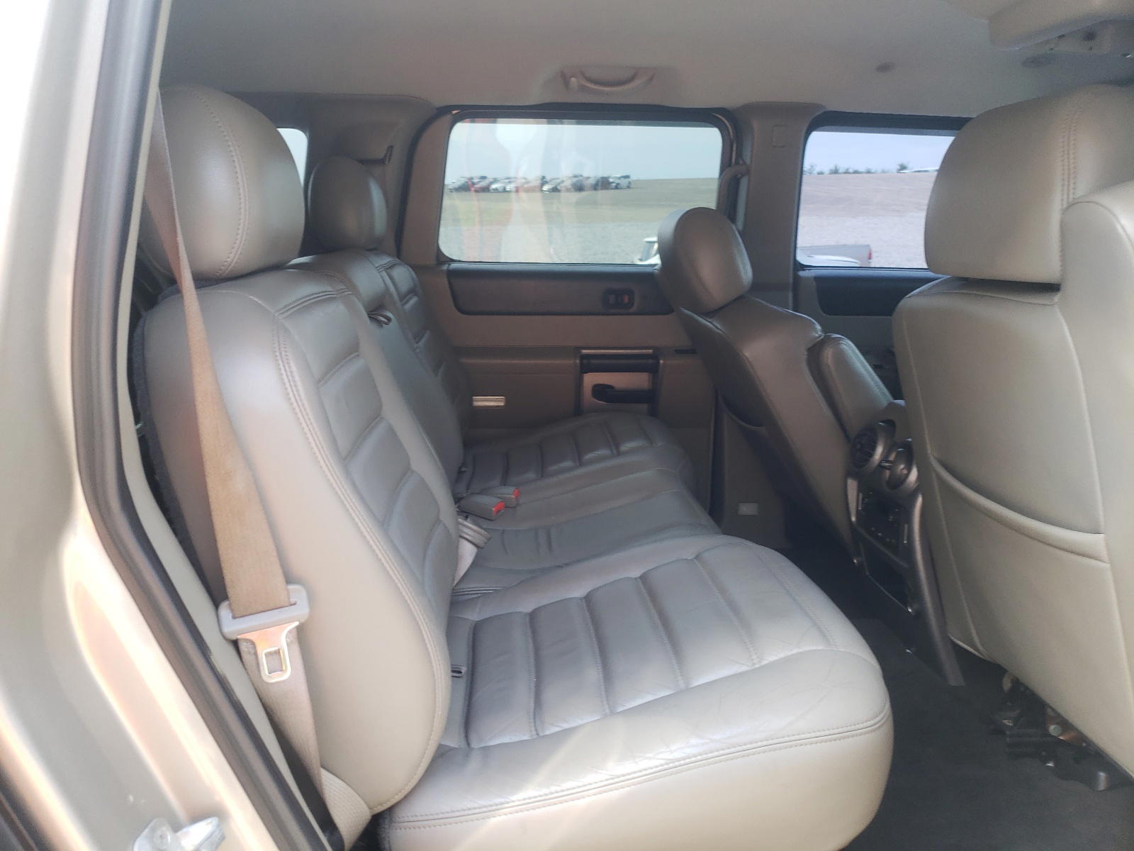 Photo 6 from auction – 2003 HUMMER H2 with VIN 5GRGN23U23H101426