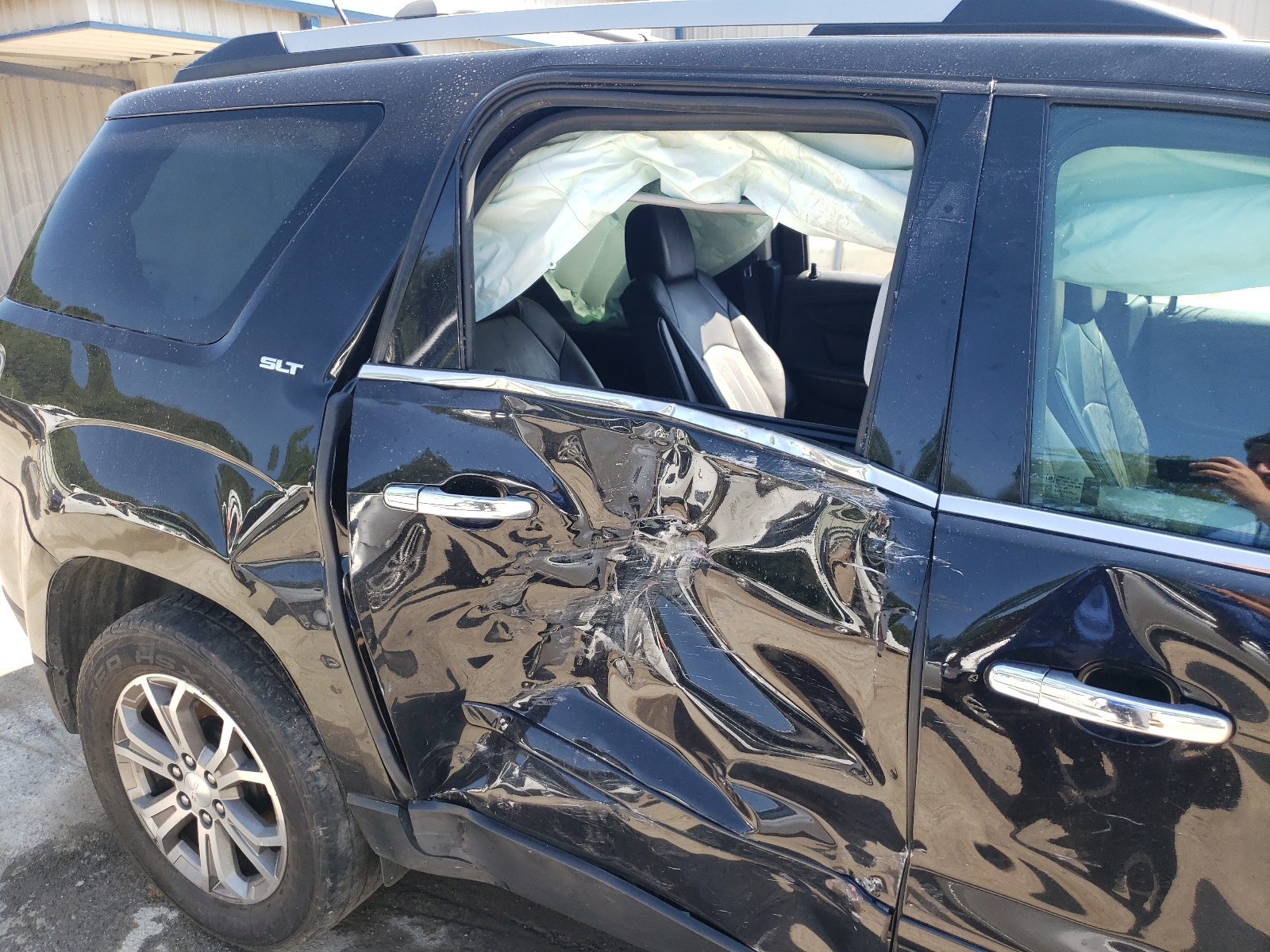 Photo 9 from auction – 2016 GMC ACADIA SLT with VIN 1GKKVSKD1GJ324380
