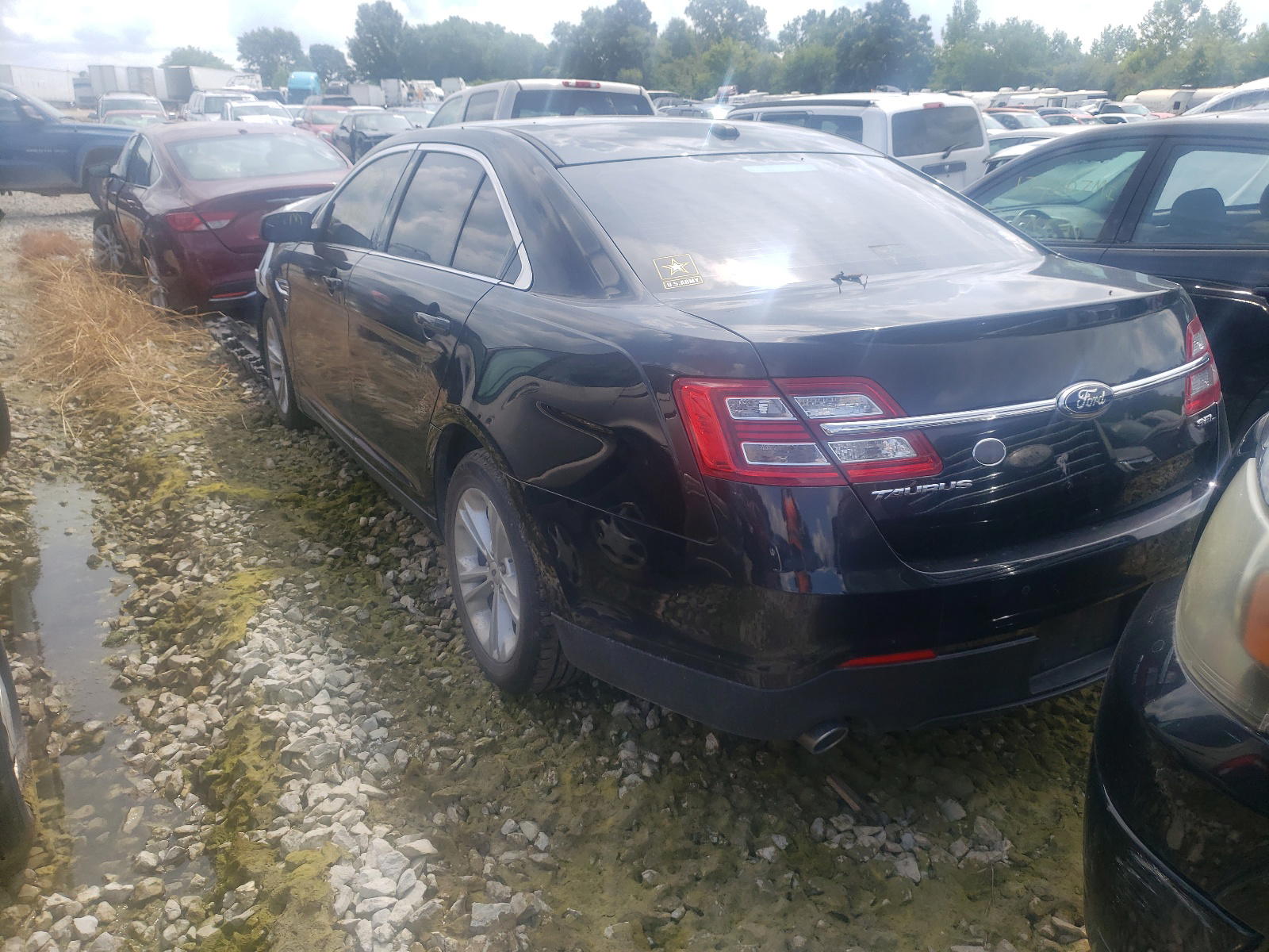 Photo 3 from auction – 2013 FORD TAURUS SEL with VIN 1FAHP2E8XDG130122