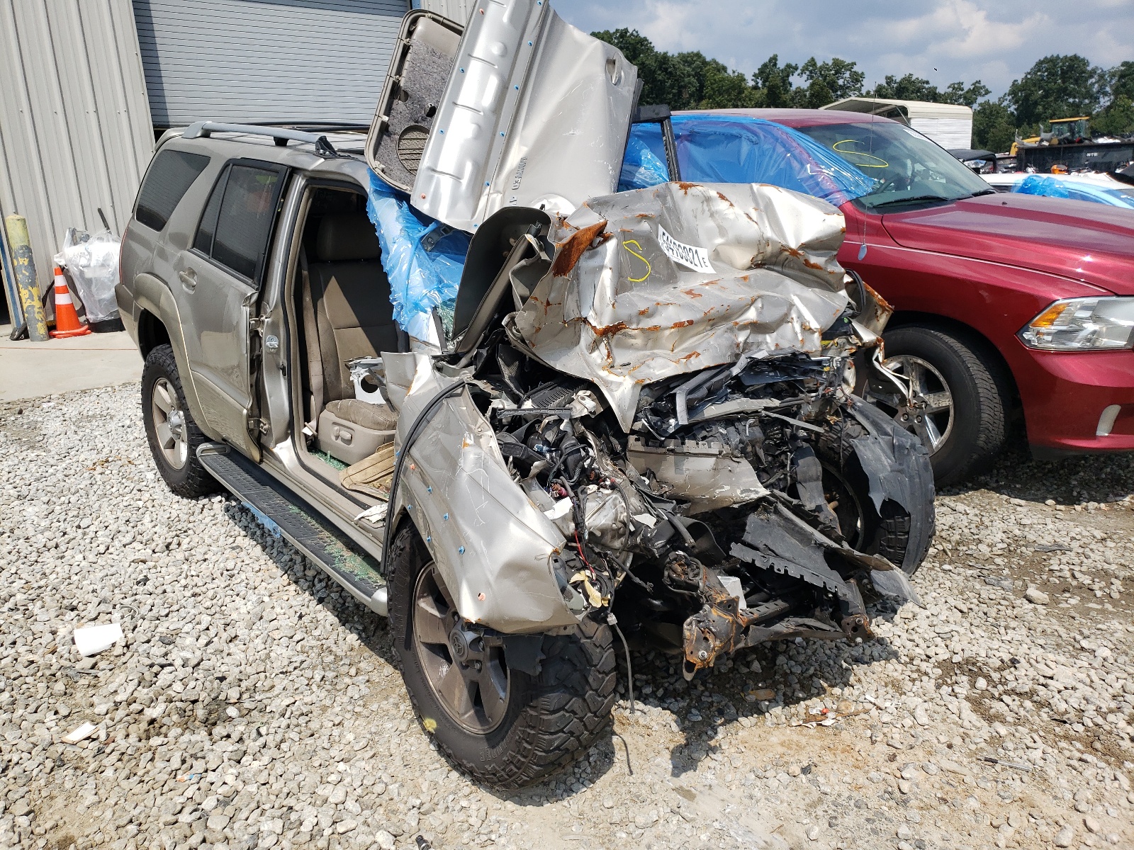 Photo 9 from auction – 2003 TOYOTA 4RUNNER LI with VIN JTEBT17R630023700