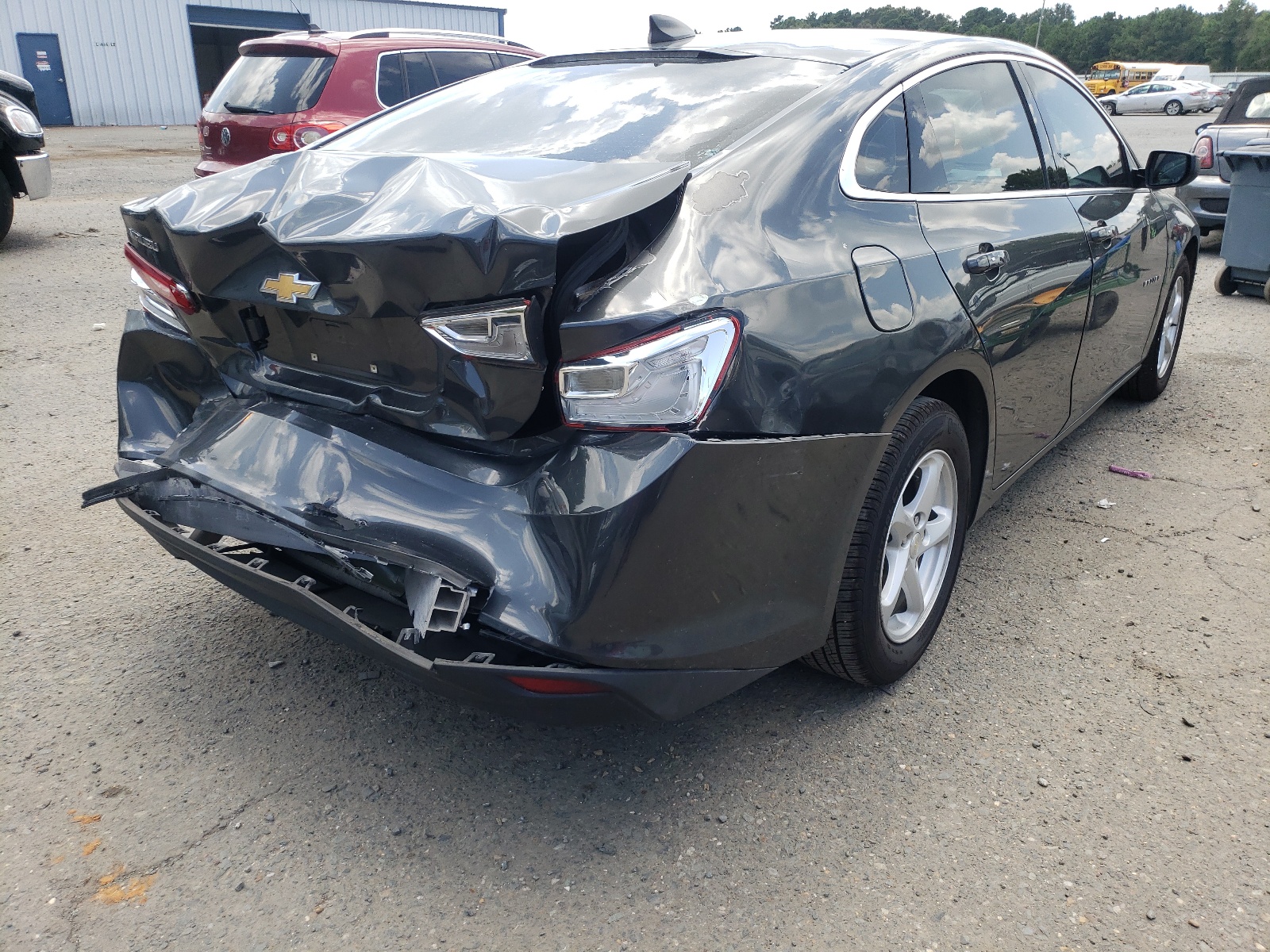Photo 4 from auction – 2017 CHEVROLET MALIBU LS with VIN 1G1ZB5ST5HF187503