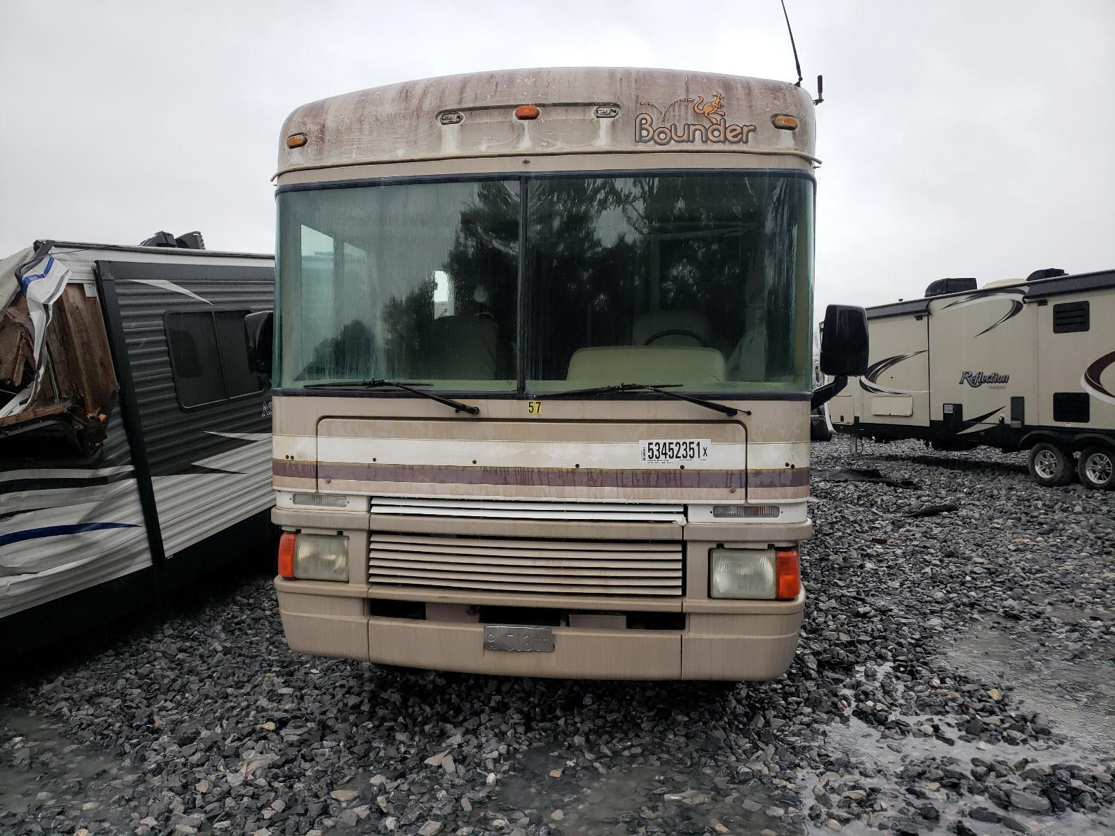 Photo 7 from auction – 1997 FLEE BOUNDER with VIN 3FCMF53G4VJA25169