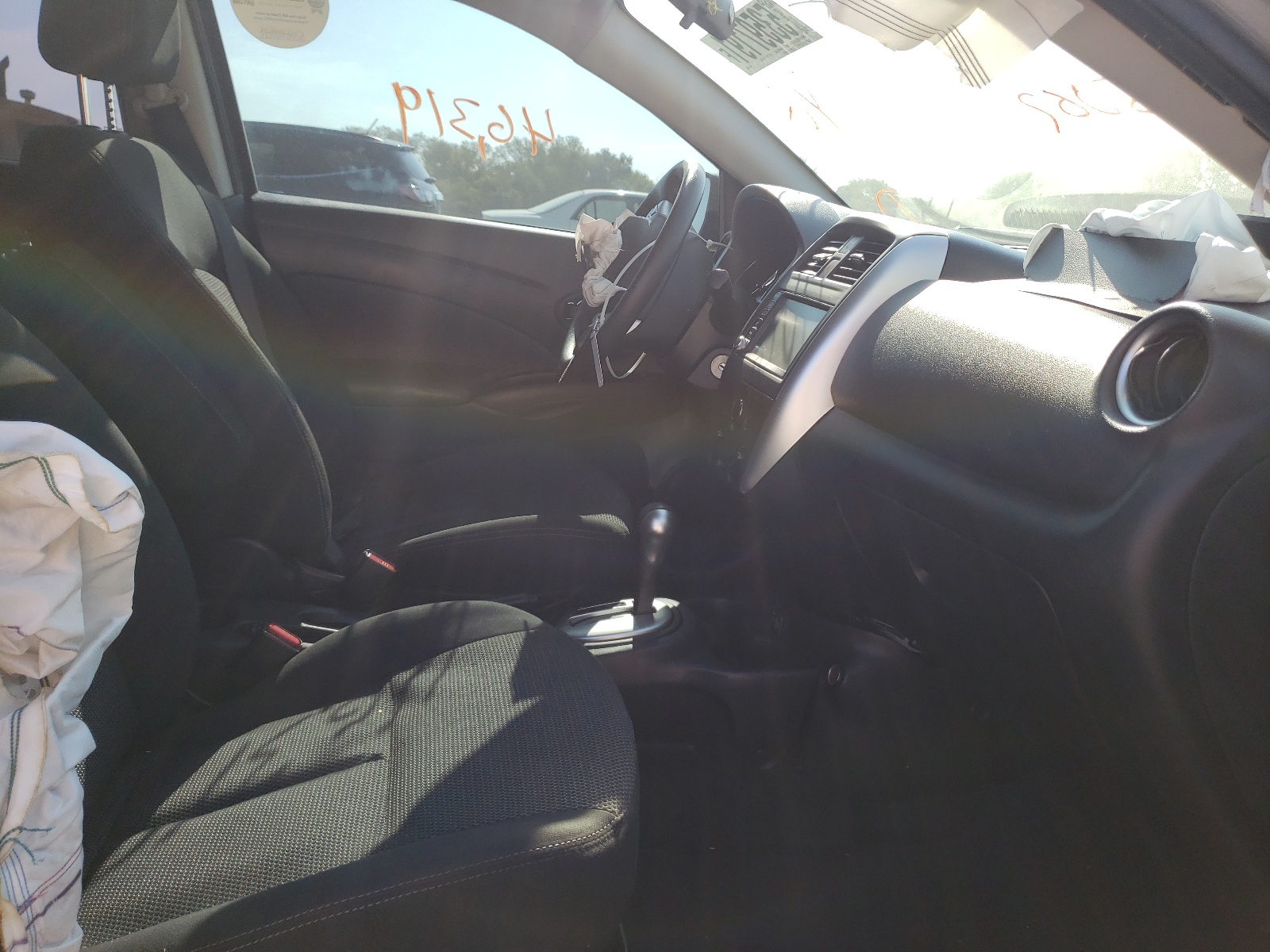 Photo 5 from auction – 2019 NISSAN VERSA S with VIN 3N1CN7APXKL845062