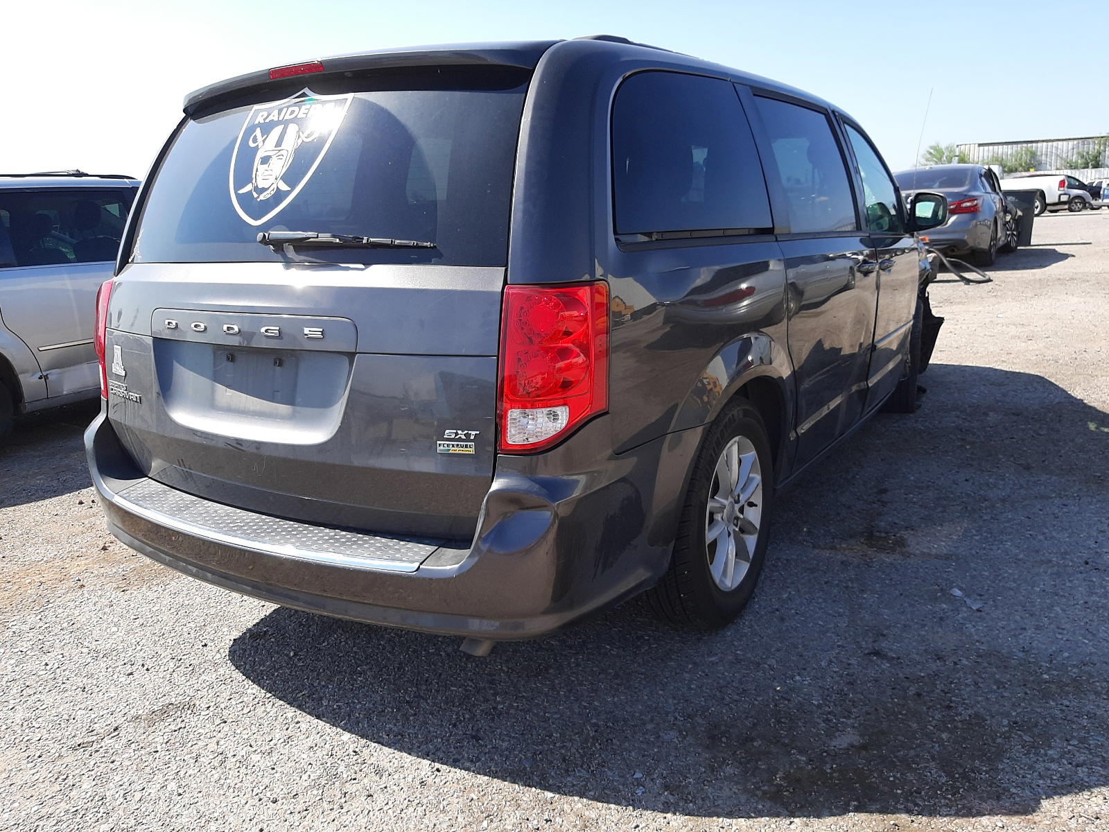Photo 4 from auction – 2016 DODGE GRAND CARA with VIN 2C4RDGCGXGR362043