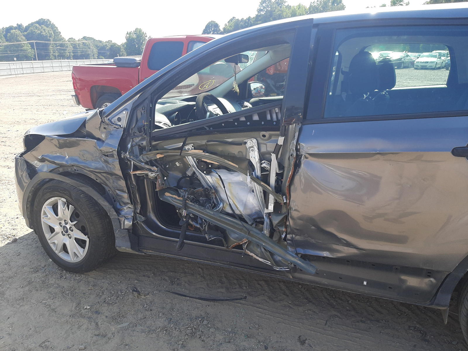 Photo 9 from auction – 2014 FORD ESCAPE S with VIN 1FMCU0F75EUC66521