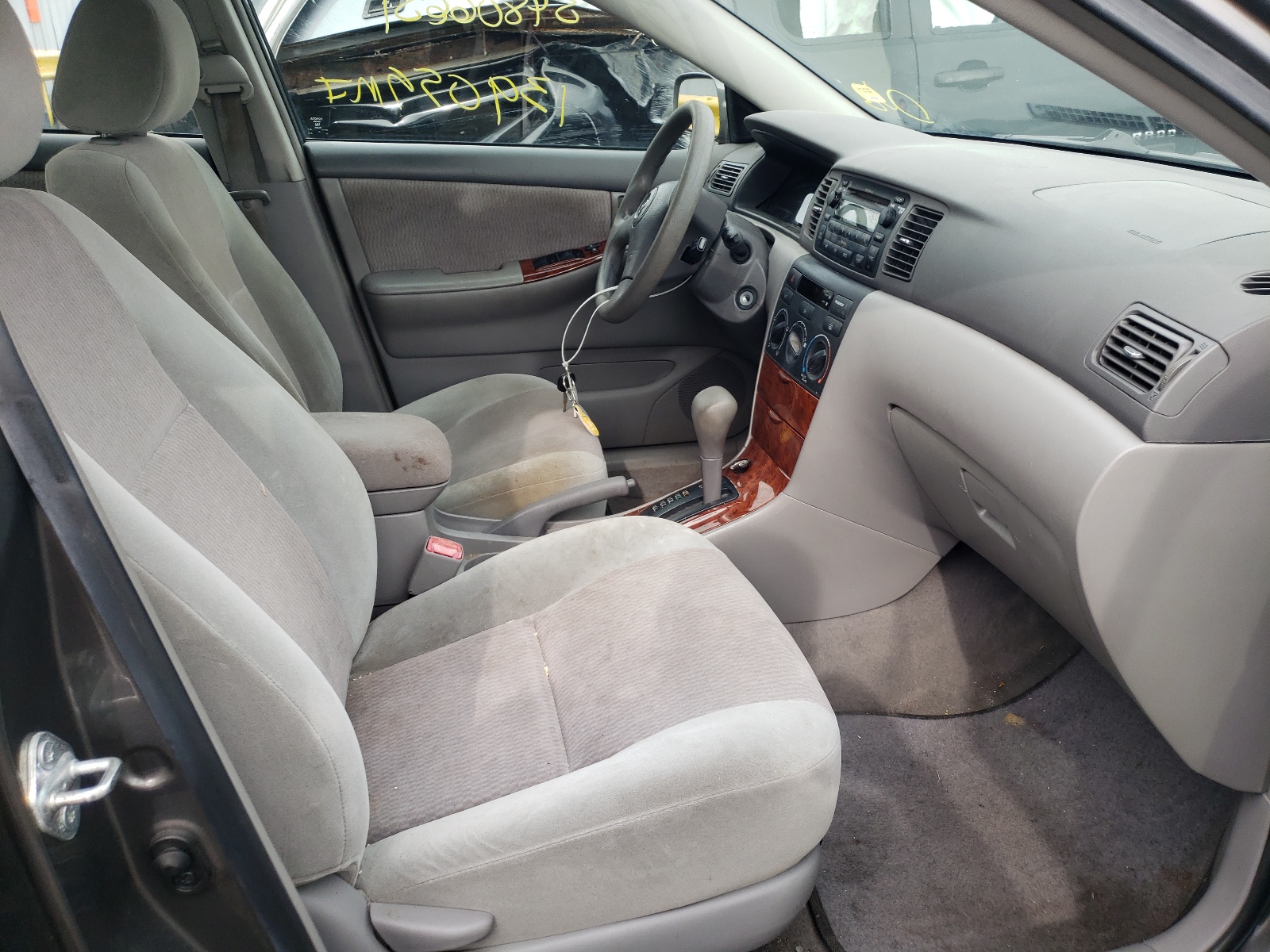 Photo 5 from auction – 2007 TOYOTA COROLLA with VIN 1NXBR30E27Z905057