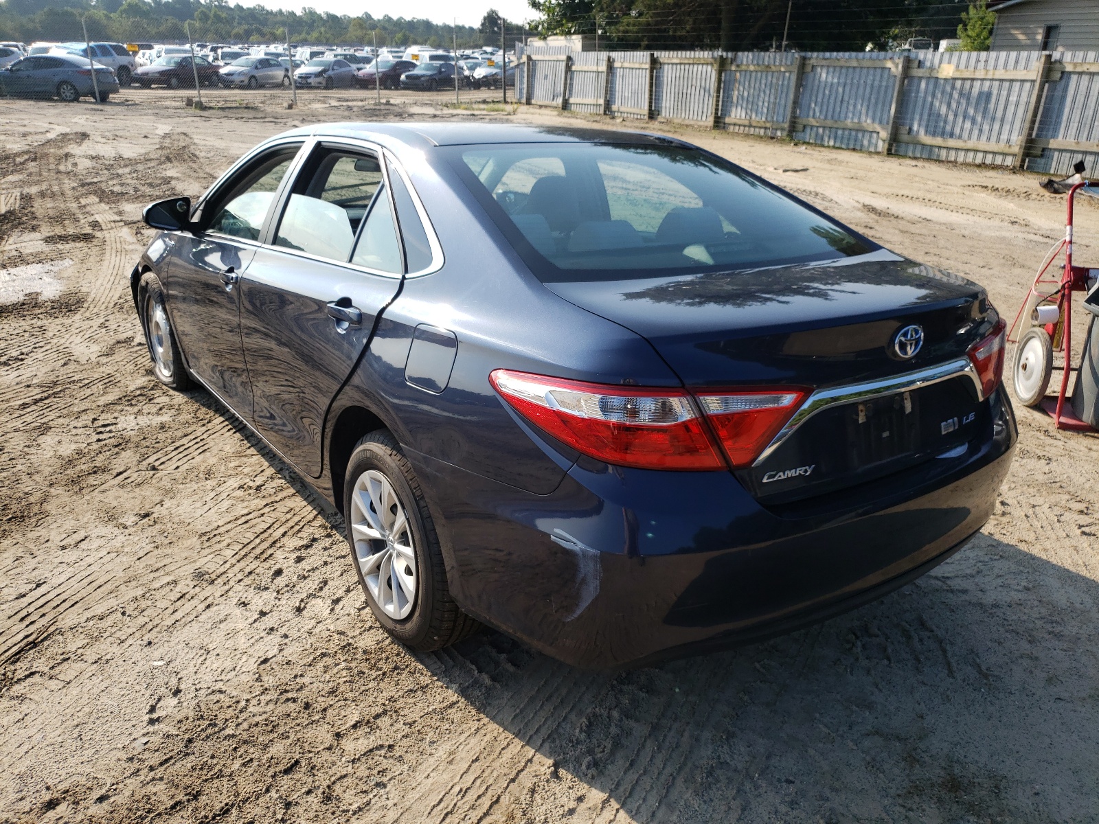 Photo 3 from auction – 2016 TOYOTA CAMRY HYBR with VIN 4T1BD1FK9GU179357